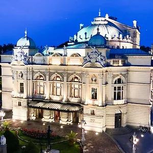 H12**** Hotell Kraków